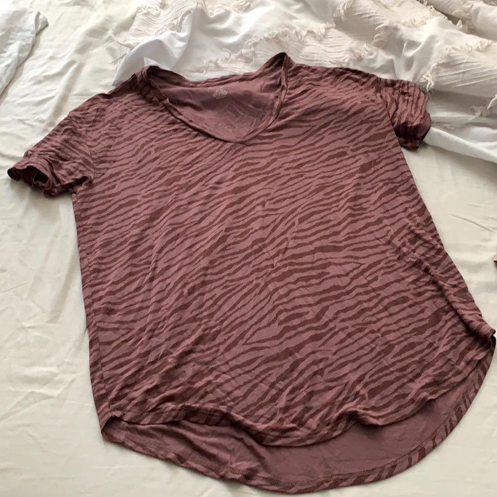 AE V-neck soft and sexy t-shirt